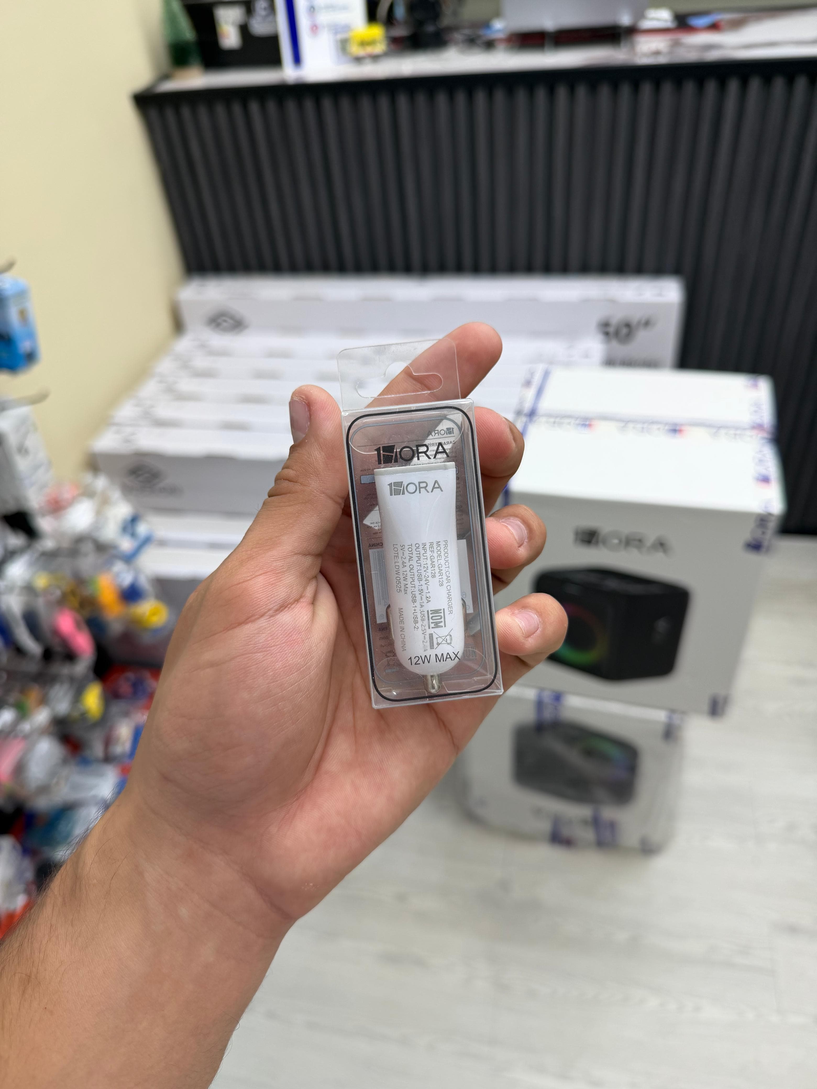 1 HORA FUENTE PARA CARRO 12W MAX